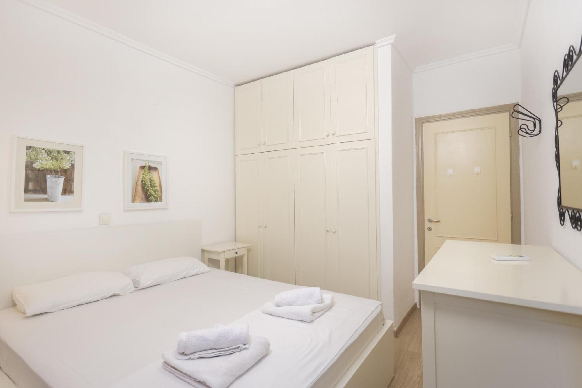 Lovely Villa 3 Min From The Beach Hanioti Bagian luar foto