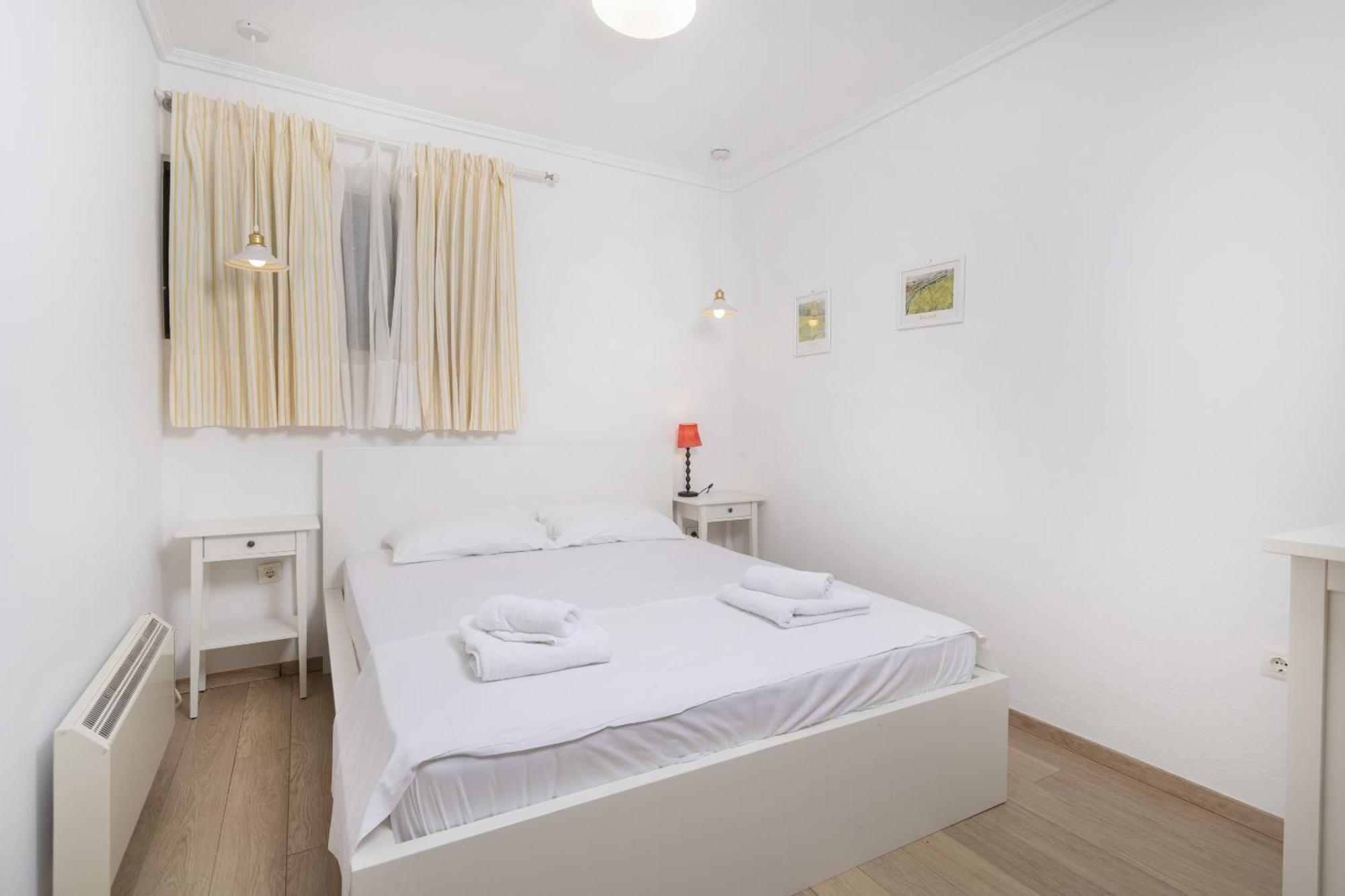 Lovely Villa 3 Min From The Beach Hanioti Bagian luar foto